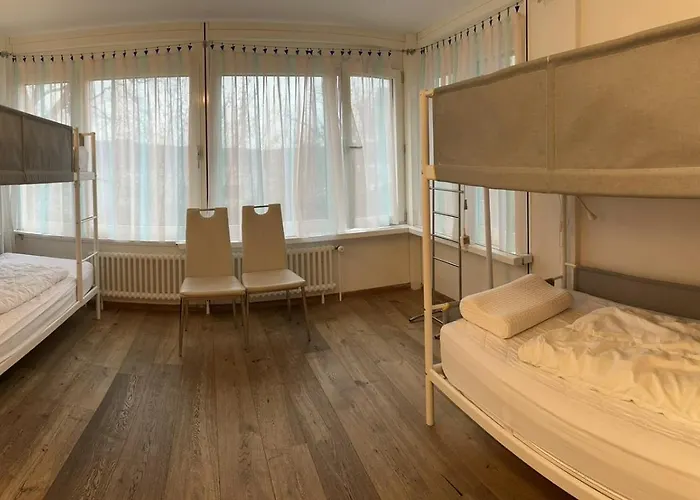 Viktoria Budget Hostel *